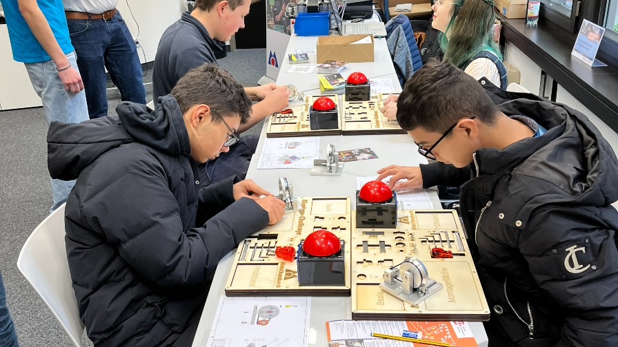 Handwerk erleben 2025 - Metallhandwerk zum Anfassen im BIZ München
