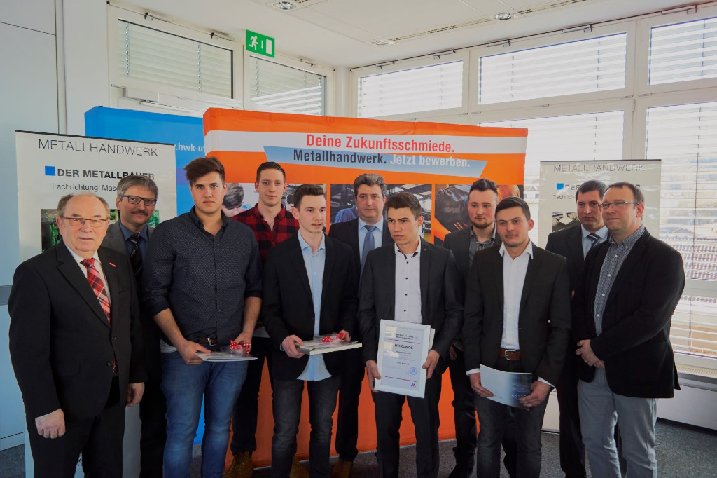 Auf neuen Wegen die Zukunft mit erobern - 30 Berufsanfänger im Metallhandwerk freigesprochen
